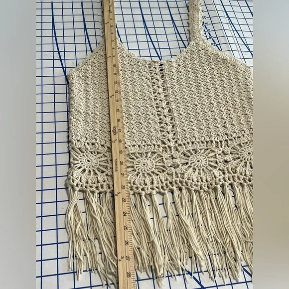 DAYTRIP CROCHETED TANK WITH FRINGE CREAM SZ XSM FESTIVAL SUMMER PARTY BEACHY - Picture 7 of 7